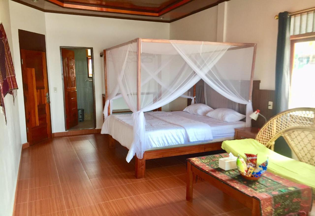 Bed and Breakfast Toba Sunset Tuk Tuk Exterior foto